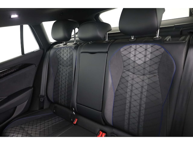 Volkswagen Passat 2.0 TDI 4Motion R-Line