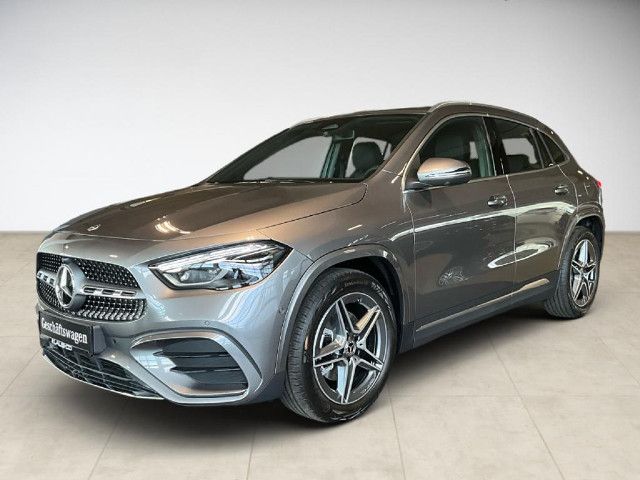 Mercedes-Benz GLA 180 AMG Line