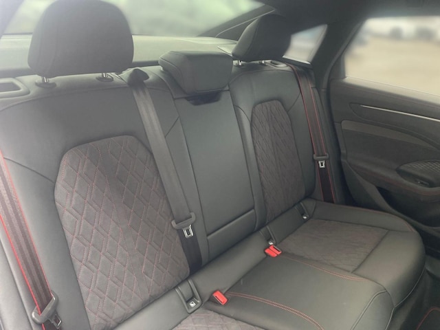 Audi A6 Quattro S-Tronic Sedan