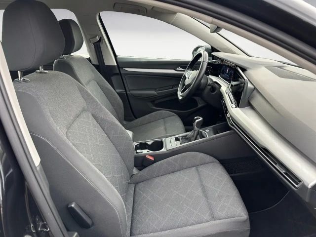 Volkswagen Golf 1.5 TSI Business Life Variant