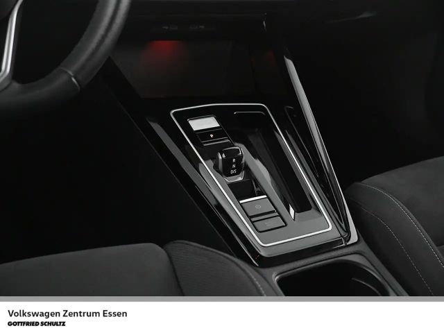 Volkswagen Golf Business DSG Style