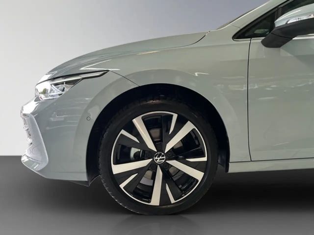 Volkswagen Golf Style Variant