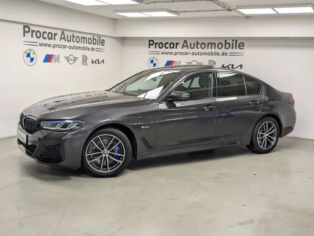 BMW 530 530e M-Sport Sedan xDrive