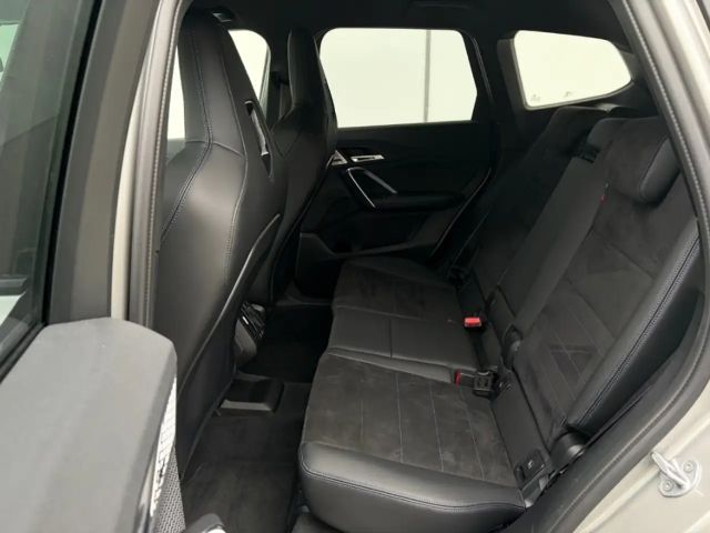 BMW X1 M35iA PRO Sommer19'' H/K HUD PA+ DaProf Ad-M-Fahrw