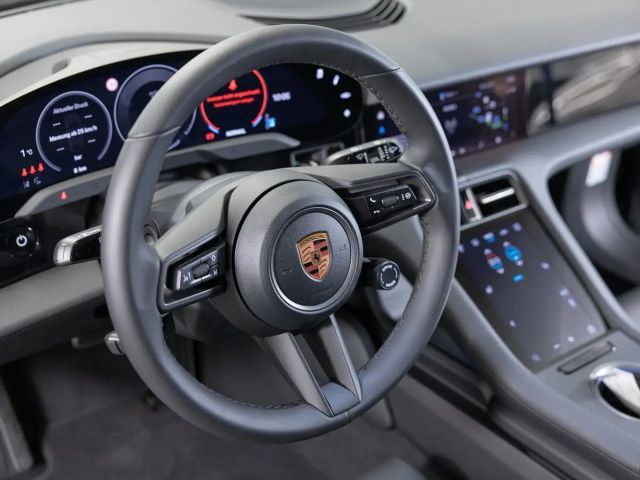 Porsche Taycan 4 Cross Turismo