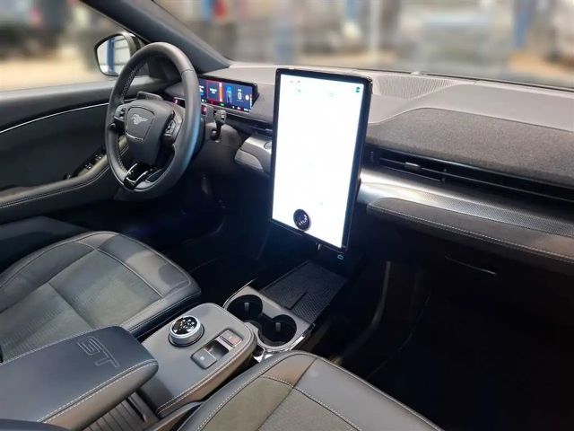 Ford Mustang Mach-E AWD GT