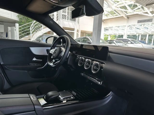 Mercedes-Benz CLA 200 AMG Line CLA 200 d