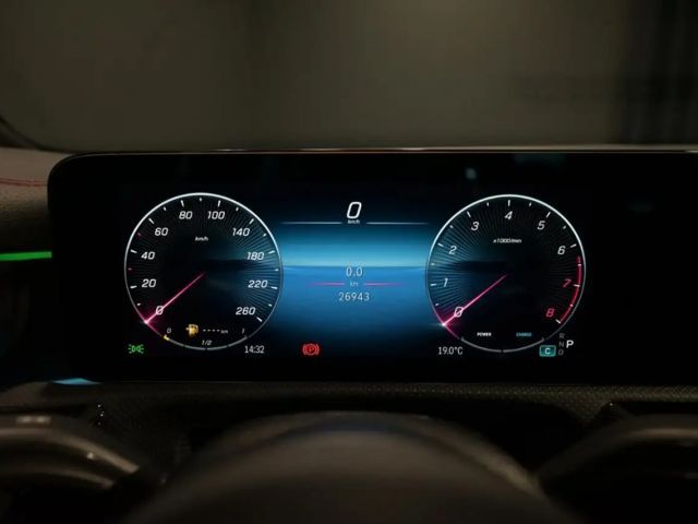 Mercedes-Benz CLA 200 AMG Line Coupé