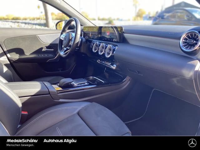 Mercedes-Benz A 180 AMG Line