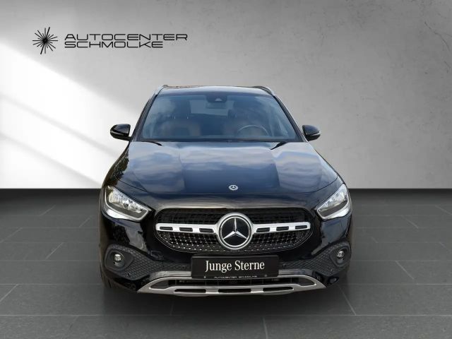 Mercedes-Benz GLA 200 Progressive