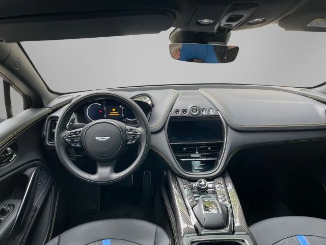 Aston Martin DBX 707