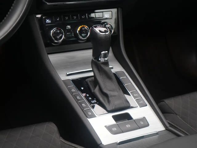 Skoda Superb Ambition Combi iV