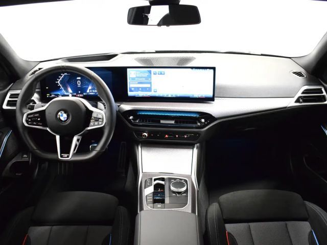 BMW 320 320d M-Sport Sedan