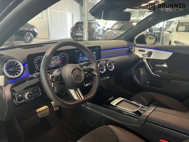 Mercedes-Benz A 250 4MATIC AMG Line