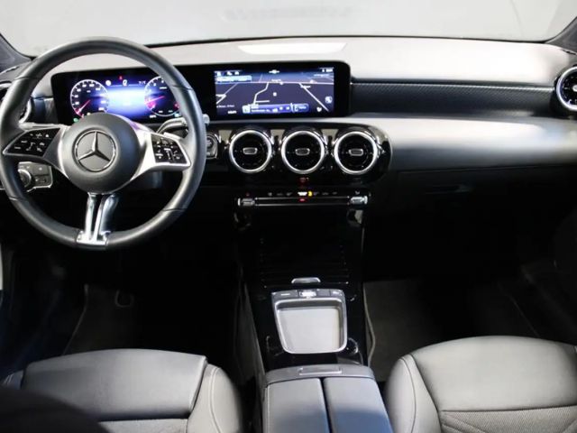 Mercedes-Benz A 180 Progressive