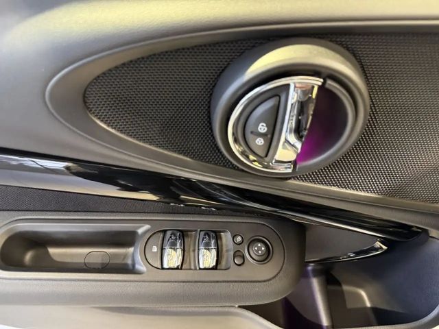 MINI Cooper Clubman Essential Trim KAM+LED+NAVI+KOMF