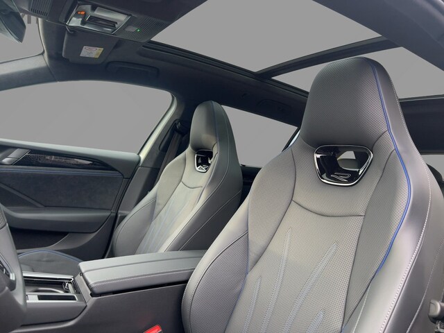 Volkswagen Passat TDI Signature AHK Pano Leder Navi