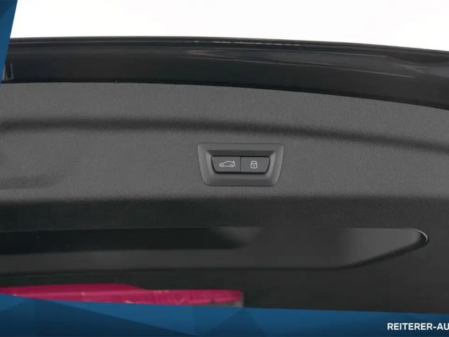 BMW 223 223i M-Sport Sedan xDrive