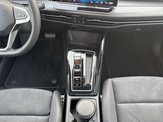 Volkswagen Golf DSG Style eHybrid