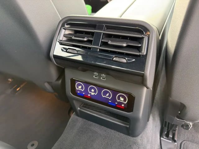 BMW 520 520d M-Sport Sedan