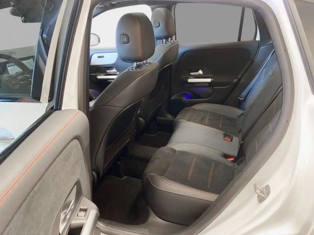 Mercedes-Benz GLA 180 GLA