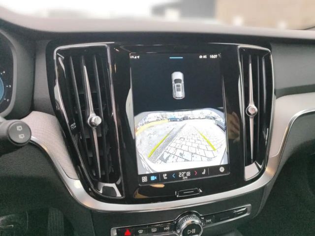 Volvo V60 Cross Country AWD Plus