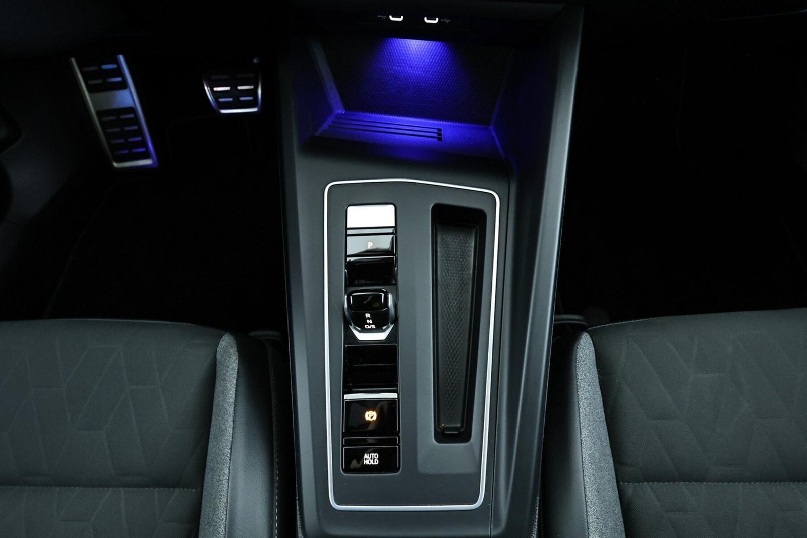 Volkswagen Golf 1.5 eTSI