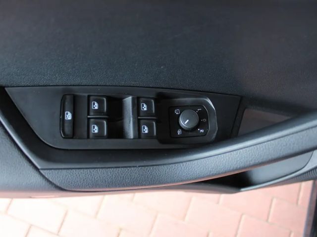 Skoda Karoq 1.5 TSI Selection