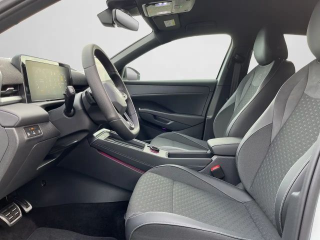 Volkswagen T-Roc 1.5 eTSI DSG R-Line