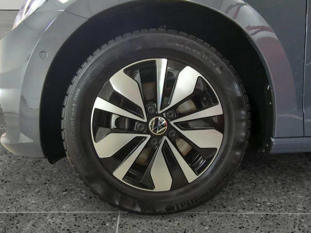 Volkswagen Touran 1.5 TSI DSG