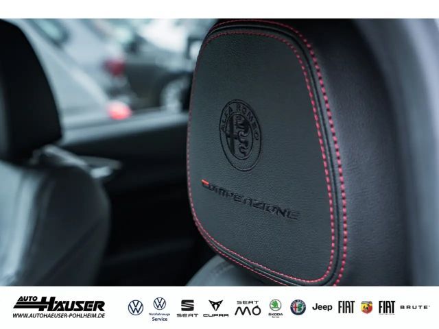 Alfa Romeo Giulia AT8 Q4 Turbo