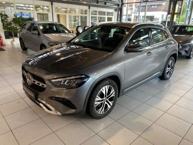 Mercedes-Benz GLA 180 Progressive