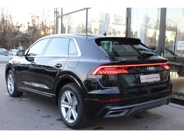 Audi Q8 55 TFSI Hybride Quattro S-Line
