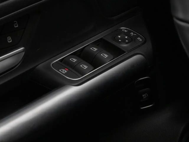 Mercedes-Benz GLA 180 Progressive