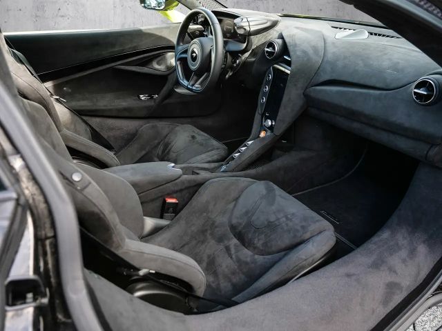 McLaren 750S Coupé Flux Green, Bowers and Wilkins Sound