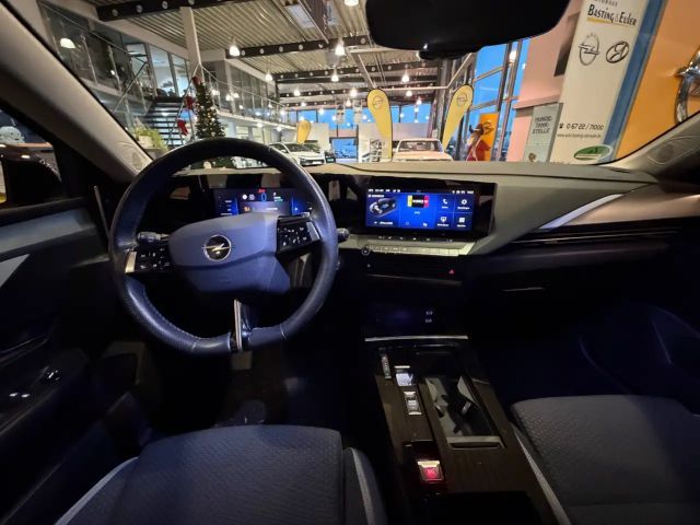 Opel Astra Edition Hybrid Innovation