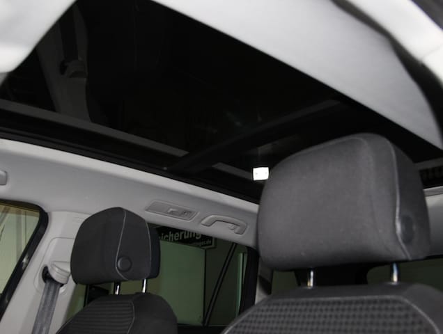 Volkswagen Tiguan 2.0 TDI DSG, Panorama,Navi,Sitzhzg...