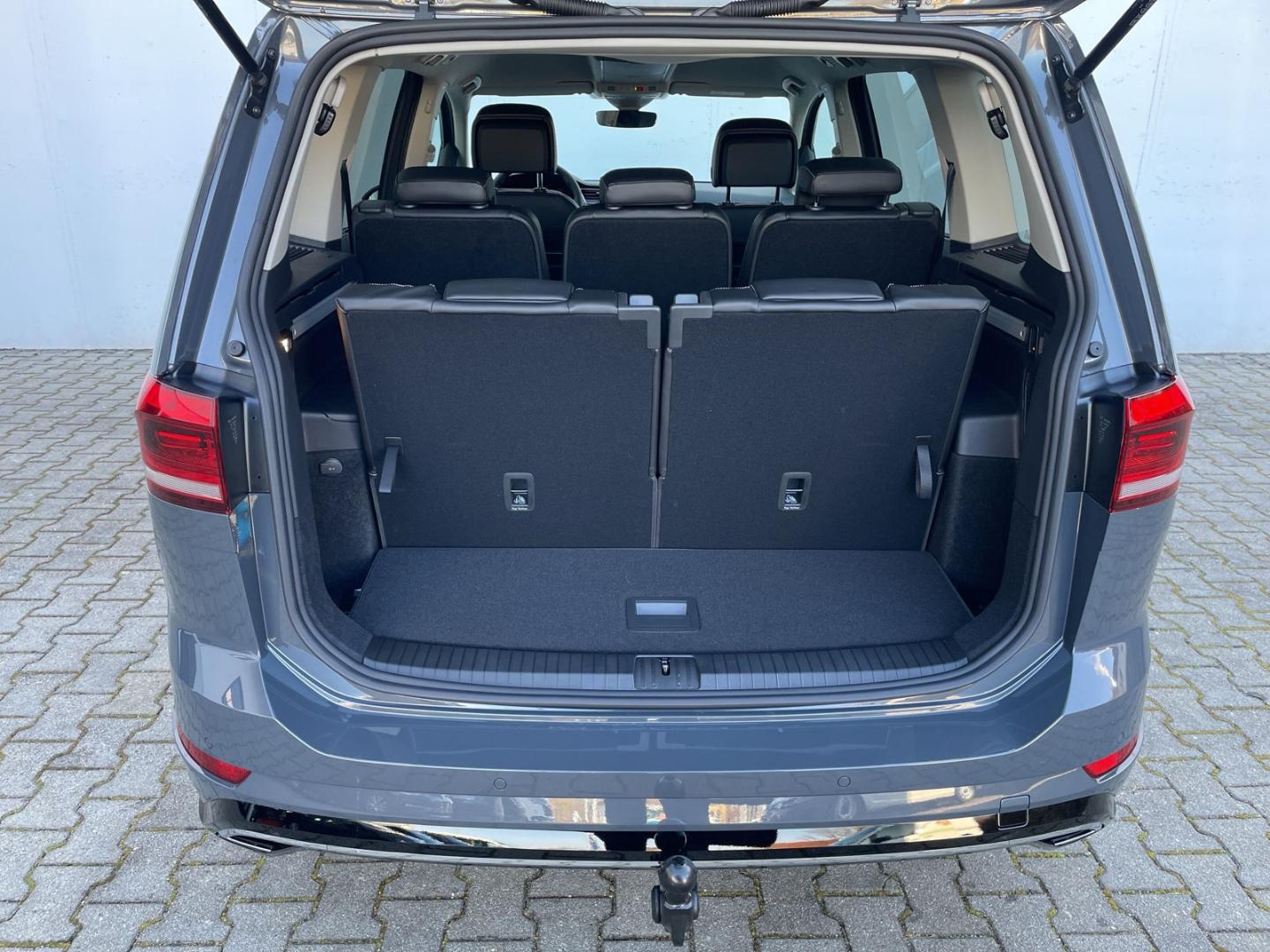 Volkswagen Touran DSG R-Line