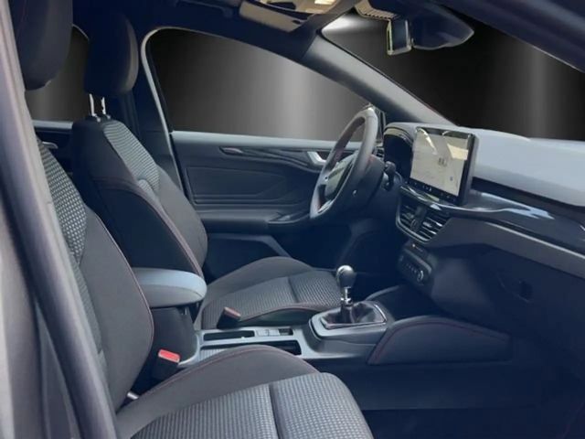 Ford Focus ST Line Wagon