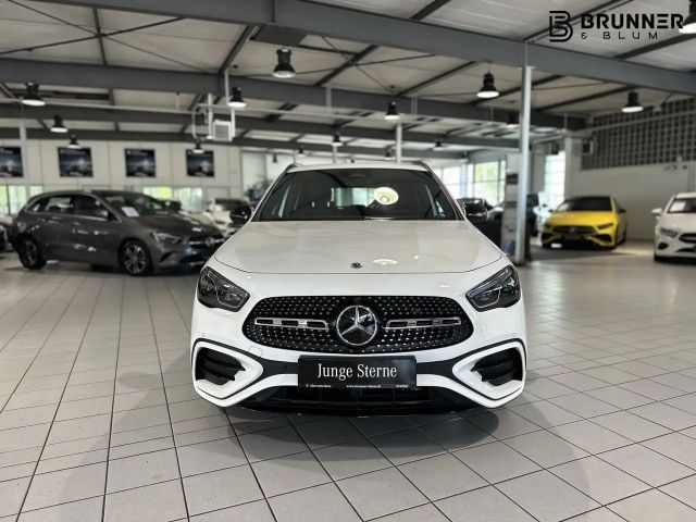 Mercedes-Benz GLA 200 AMG Line