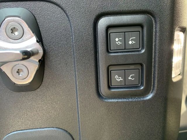 Land Rover Defender 110 AWD