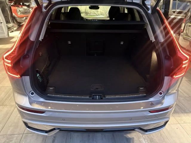 Volvo XC60 AWD Dark Plus