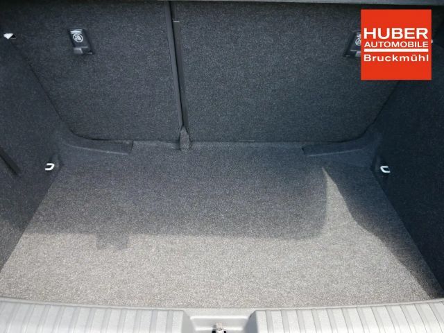 Skoda Kamiq 130 Jahre Premium Edition 1,5 TSI DSG*AHK-SCHWE...