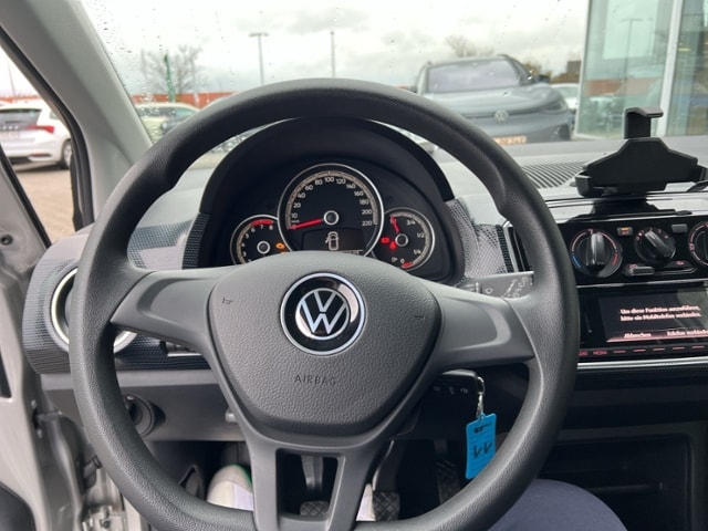 Volkswagen up! Move Move up!