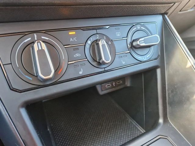 Volkswagen Polo * LED * TEMPOMAT * VIRTUAL COCKPIT