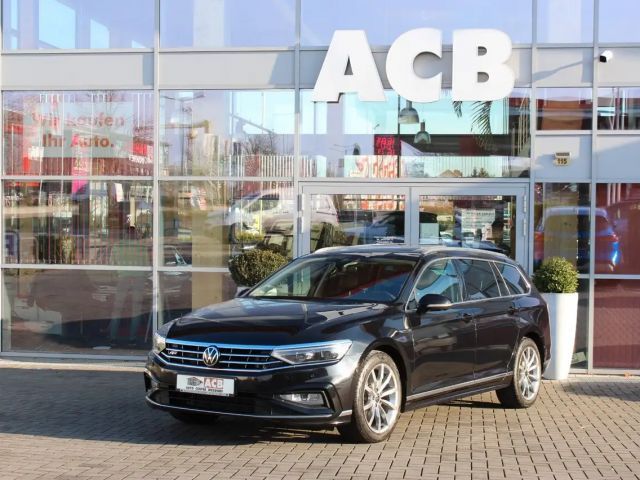 Volkswagen Passat 2.0 TDI DSG R-Line Variant