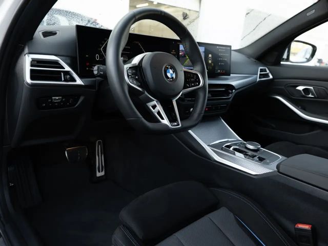 BMW 330 330i M-Sport Touring xDrive