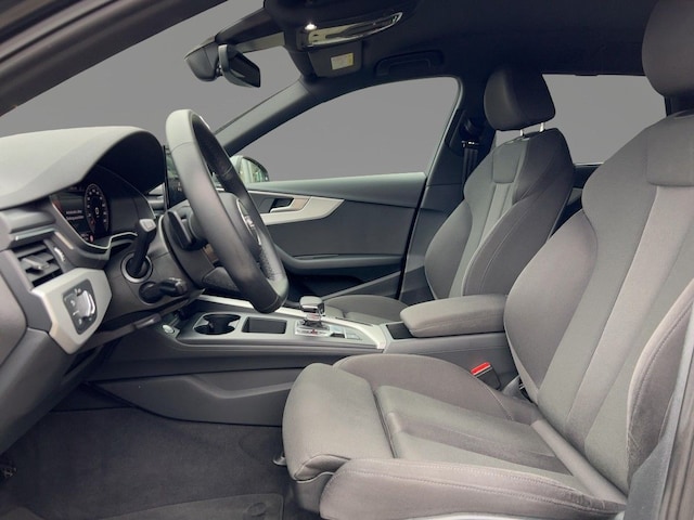 Audi A4 40 TFSI Avant Quattro S-Line S-Tronic