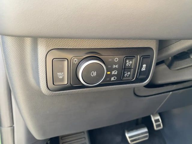 Ford Mustang Mach-E Premium RWD