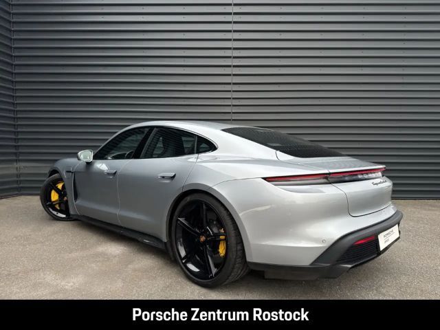 Porsche Taycan S Turbo